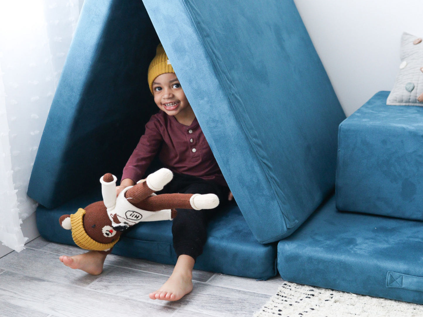 The Figgy-kids-couch