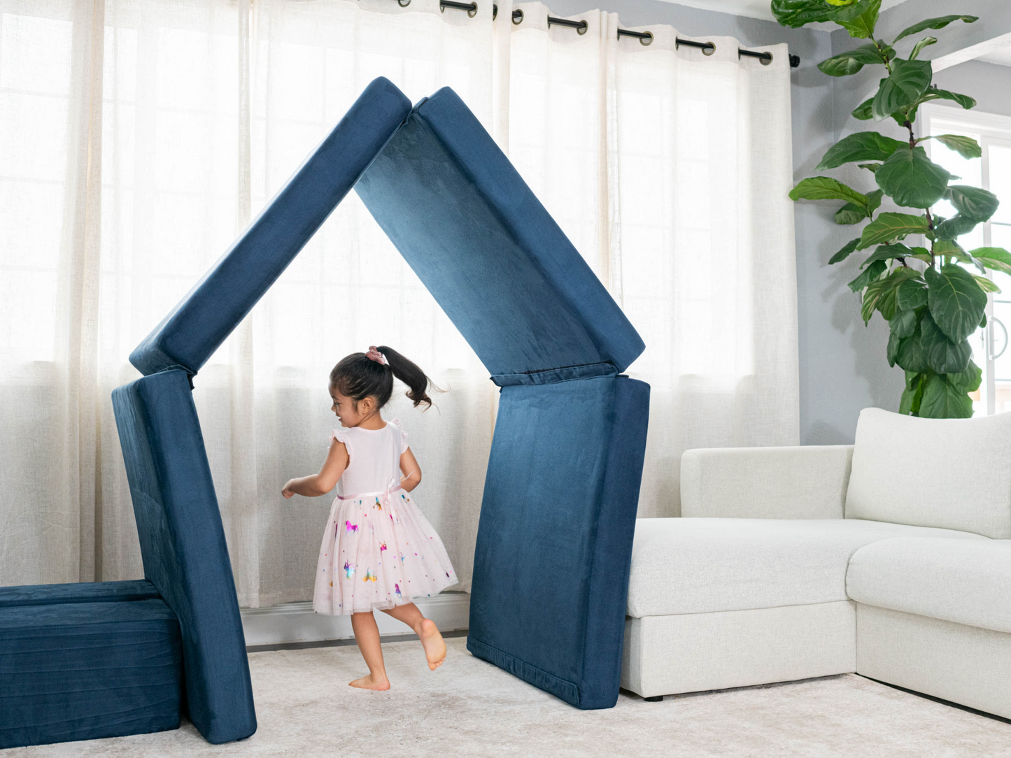 The Figgy-kids-couch