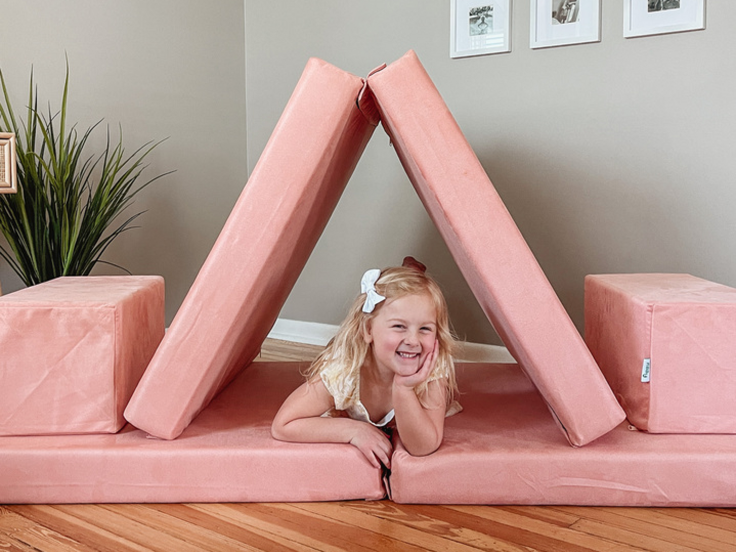 The Figgy-kids-couch