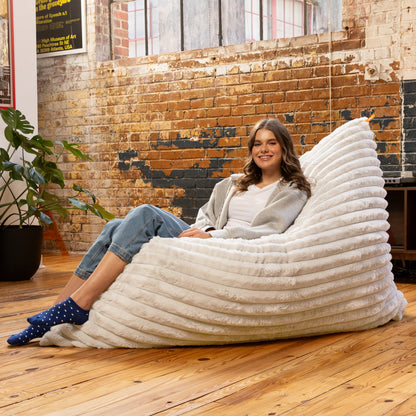 Snow Baggy in a living room, shown at full size