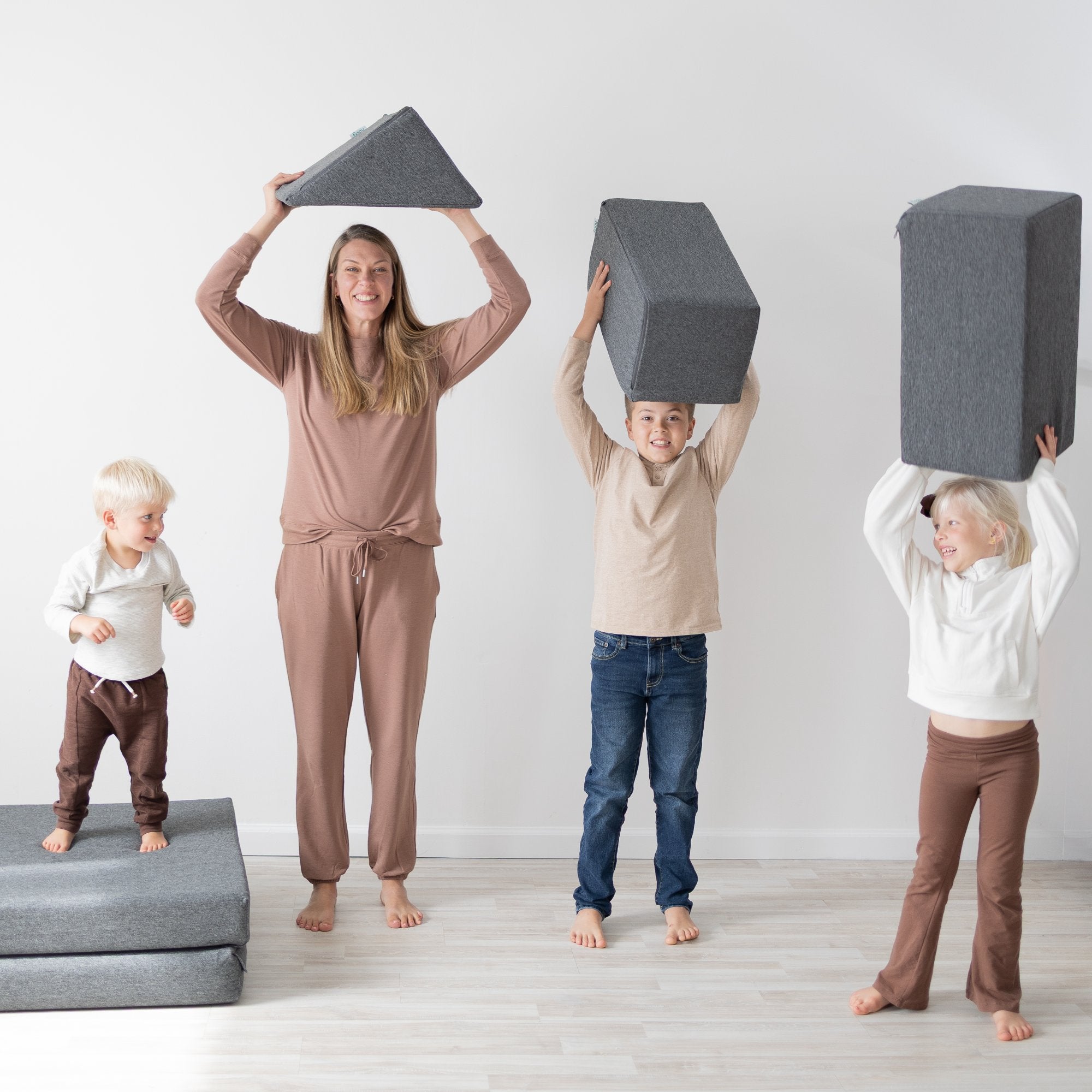 Family relaxing on Figgy